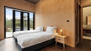 5 Schlafzimmer, Schreibtisch, Reisekinderbett, kostenloses WLAN