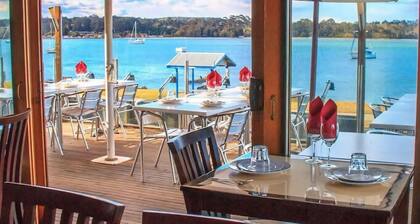 Stunning water view Home moments from town