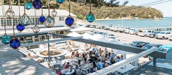 Viewpoint - Gosford Panorama Water & Stadium Views