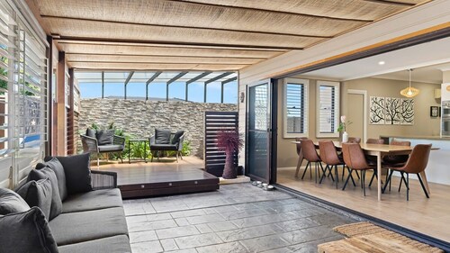 The Pet Friendly Pool House