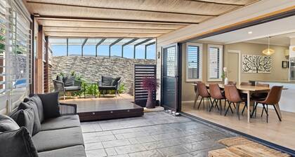 The Pet Friendly Pool House