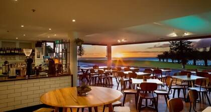 Coastal Retreat in the Heart of Kiama