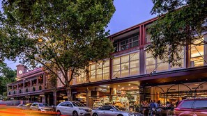 Point of interest - Multi Level Surry Hills Home with Terrace (Surry Hills)
