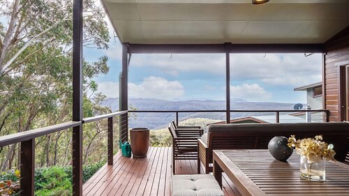 Spacious Retreat with Breathtaking Views