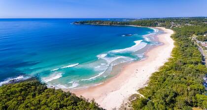 Family Coastal Escape Narrawallee NSW