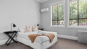 3 bedrooms, free WiFi, bed sheets