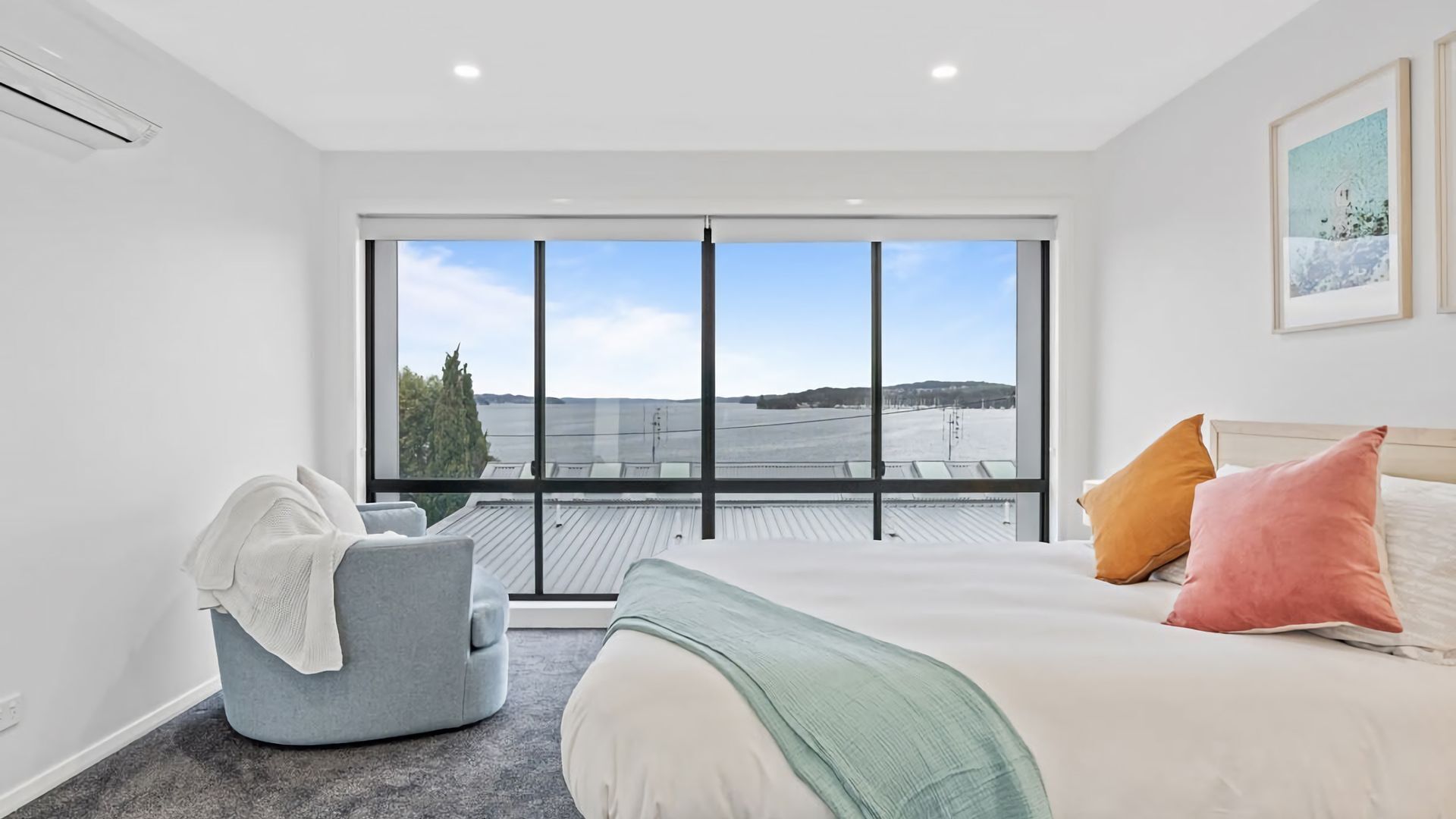 3 bedrooms, desk, free WiFi, bed sheets