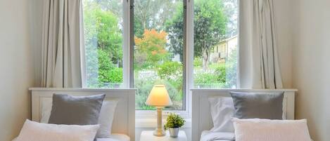 4 Schlafzimmer, Schreibtisch, Reisekinderbett, kostenloses WLAN