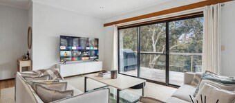 Blue Mountains Charm