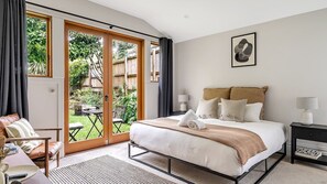 4 Schlafzimmer, Schreibtisch, kostenloses WLAN, Bettwäsche
