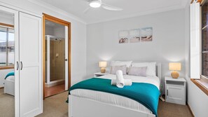 4 Schlafzimmer, Reisekinderbett, kostenloses WLAN, Bettwäsche