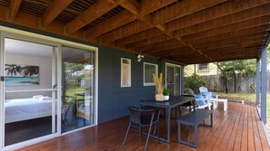 تناول الطعام بالخارج