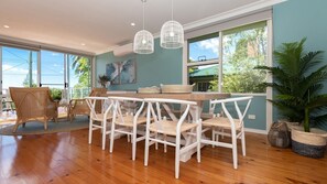 تناول الطعام