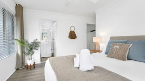 3 bedrooms, desk, free WiFi, bed sheets