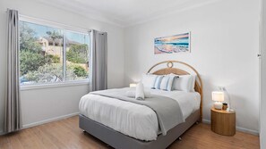 2 bedrooms, desk, free WiFi, bed sheets