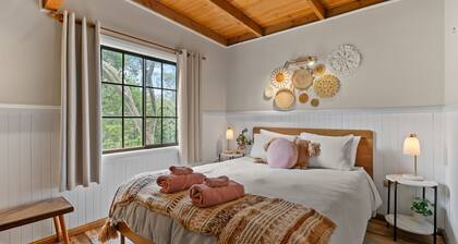 Romantic Tricklebeck Spa Cottage