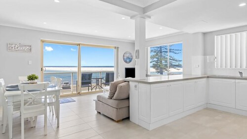 Parklea Sun Seabreeze The Entrance Sleeps 5