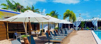 Sombrero Beach Tropical Getaway in the Heart of Marathon