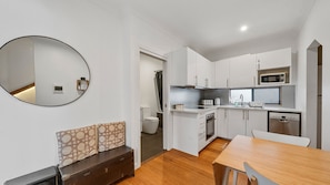Fridge, microwave, oven, stovetop - Beach Days & Bondi Ways Getaway on Watson (Bondi)