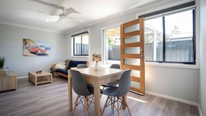 Dining - Rosa Beach Studio Getaway (Vincentia)
