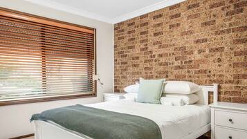 2 bedrooms, free WiFi, bed sheets