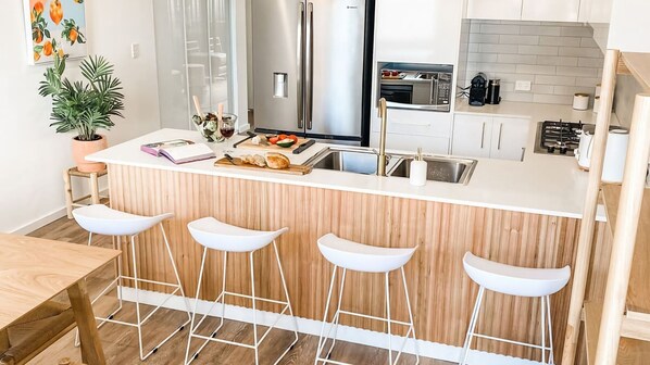 Fridge, microwave, oven, stovetop