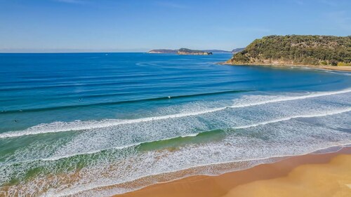 Umina Myrtle Bungalow Sleeping 4 Guests