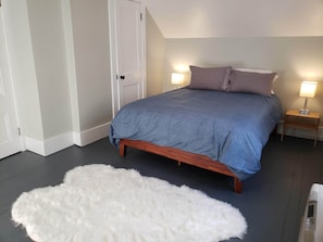 2 quartos, ferros/tábuas de passar roupa, Wi-Fi, roupa de cama