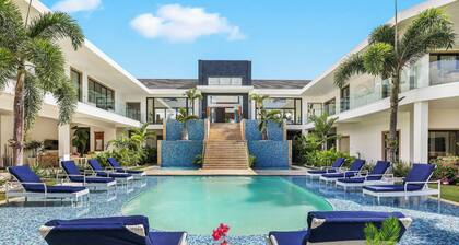 Spacious luxury villa with 6 bedrooms and WiFi, fitness room Casa de Campo D.R.