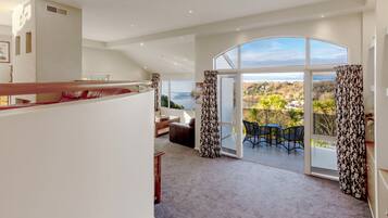 Luxury House, Multiple Beds, Lake View, Lakeside | Living area | Flat-screen TV