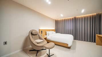 Deluxe Double Room, City View | Premium bedding, down comforters, Tempur-Pedic beds, free minibar