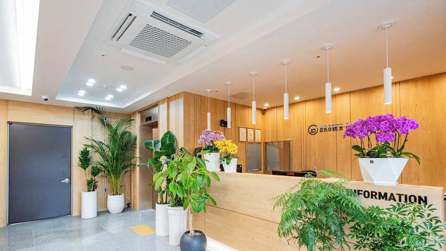 Mokpo Brown Dot Hotel Namak Branch
