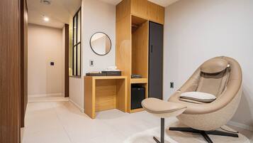 Deluxe Double Room, City View