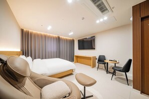 Deluxe Double Room, City View