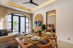 Comfort Apartment, Pool View (Unit 5) | Living area - Mila Apartment (Cemagi)