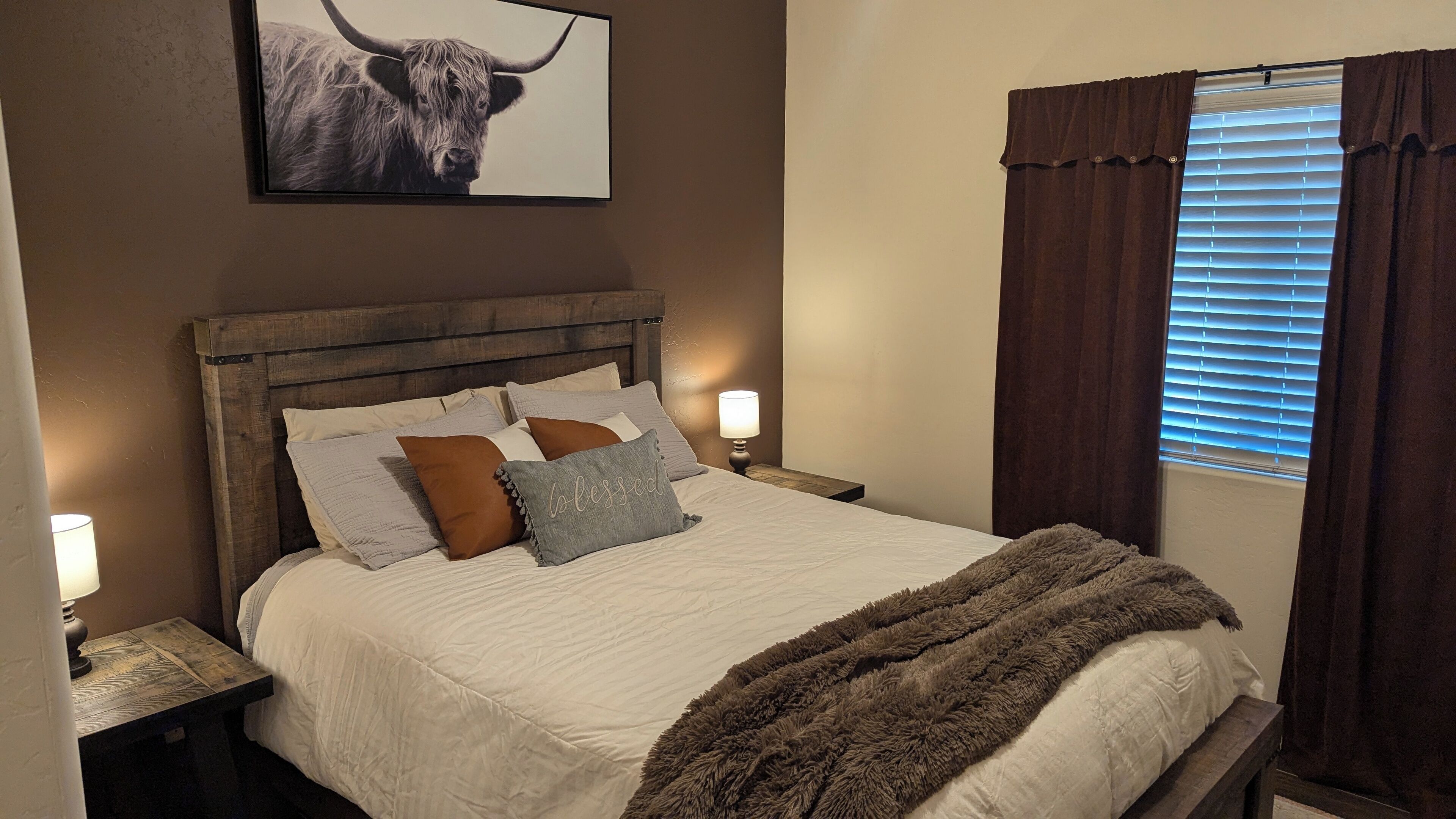 2 habitaciones, tabla de planchar con plancha, wifi y ropa de cama 