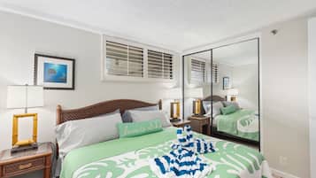 1 bedroom, iron/ironing board, travel crib, WiFi