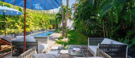 Deluxe Villa, Garden View | Garden view