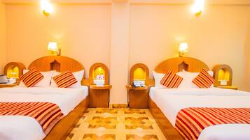 Desk, laptop workspace, free WiFi