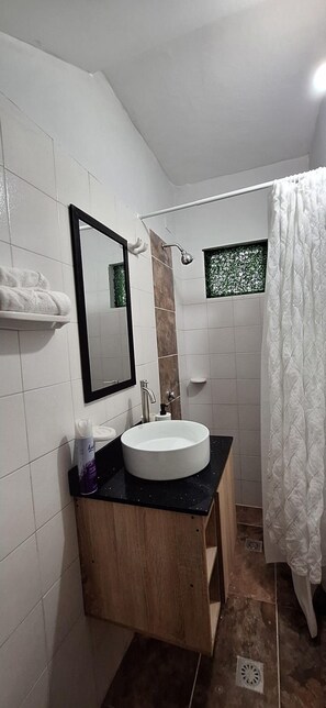 Bathroom - Amazing apartaestudio (Medellín)