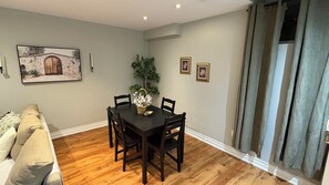 Dining - Beautiful Priv. bsmt 2B 1Bath apartment w/ parking (Brampton)