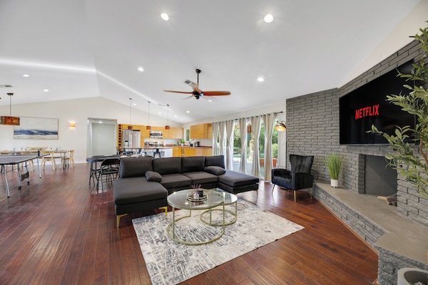 Smart-TV, peis, videospill og fotballspill