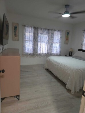 2 habitaciones, tabla de planchar con plancha y wifi gratis