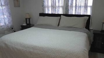 2 bedrooms, iron/ironing board, free WiFi, bed sheets