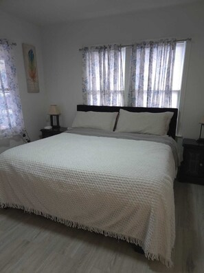 2 habitaciones, tabla de planchar con plancha y wifi gratis