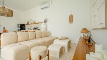 Villa, 2 Bedrooms, Pool View | Living room