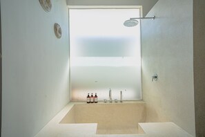 Villa - 2 soveværelser - udsigt til pool | Badeværelse | Gratis toiletartikler, hårtørrer, håndklæder, Sæbe