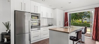 Kinloch Escape - 3 bedrooms, 3 Bathrooms