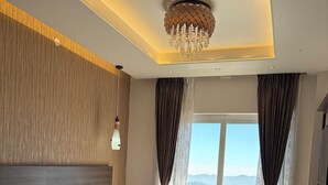 ห้องดีลักซ์, เตียงคิงไซส์ 1 เตียง, วิวหุบเขา | เตียงเมมโมรีโฟม, พื้นที่ทำงานแบบใช้แล็ปท็อป, เตารีด/โต๊ะรีดผ้า