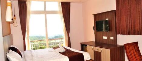 Materassi in memory foam, postazione laptop, ferro/asse da stiro